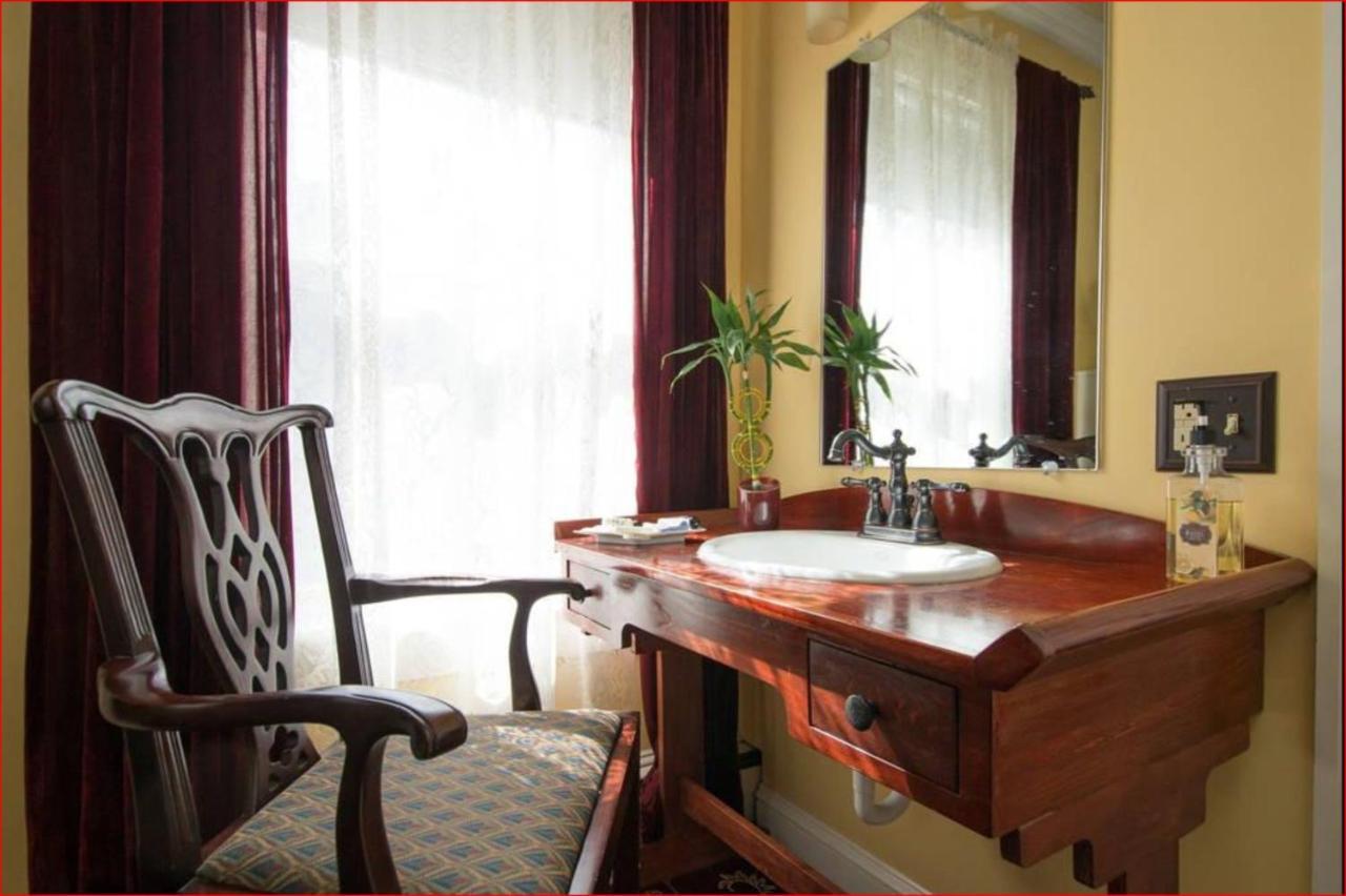 King Suite with Balcony,1007302318:JPEG