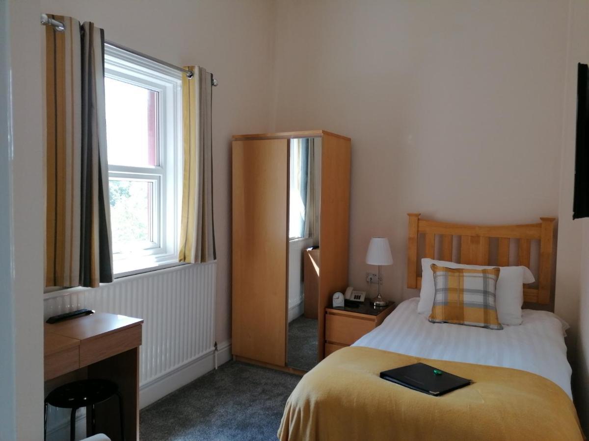 Single Room,1215382063:JPEG