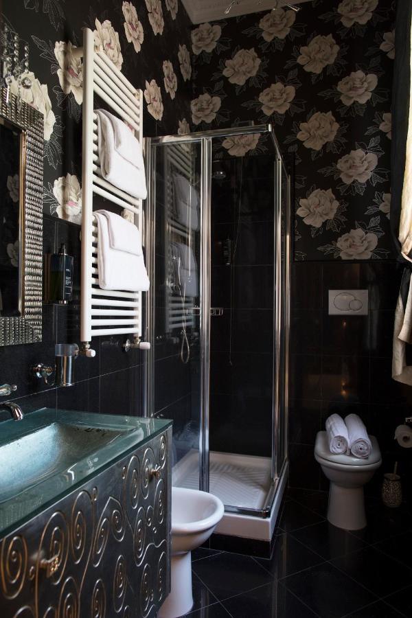 Suite,1525721320:JPEG