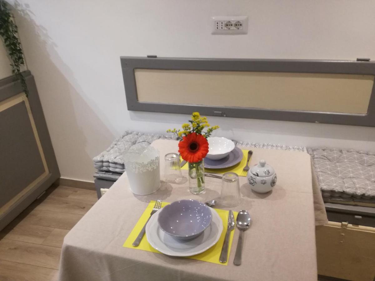 Camera Singola con Bagno Privato