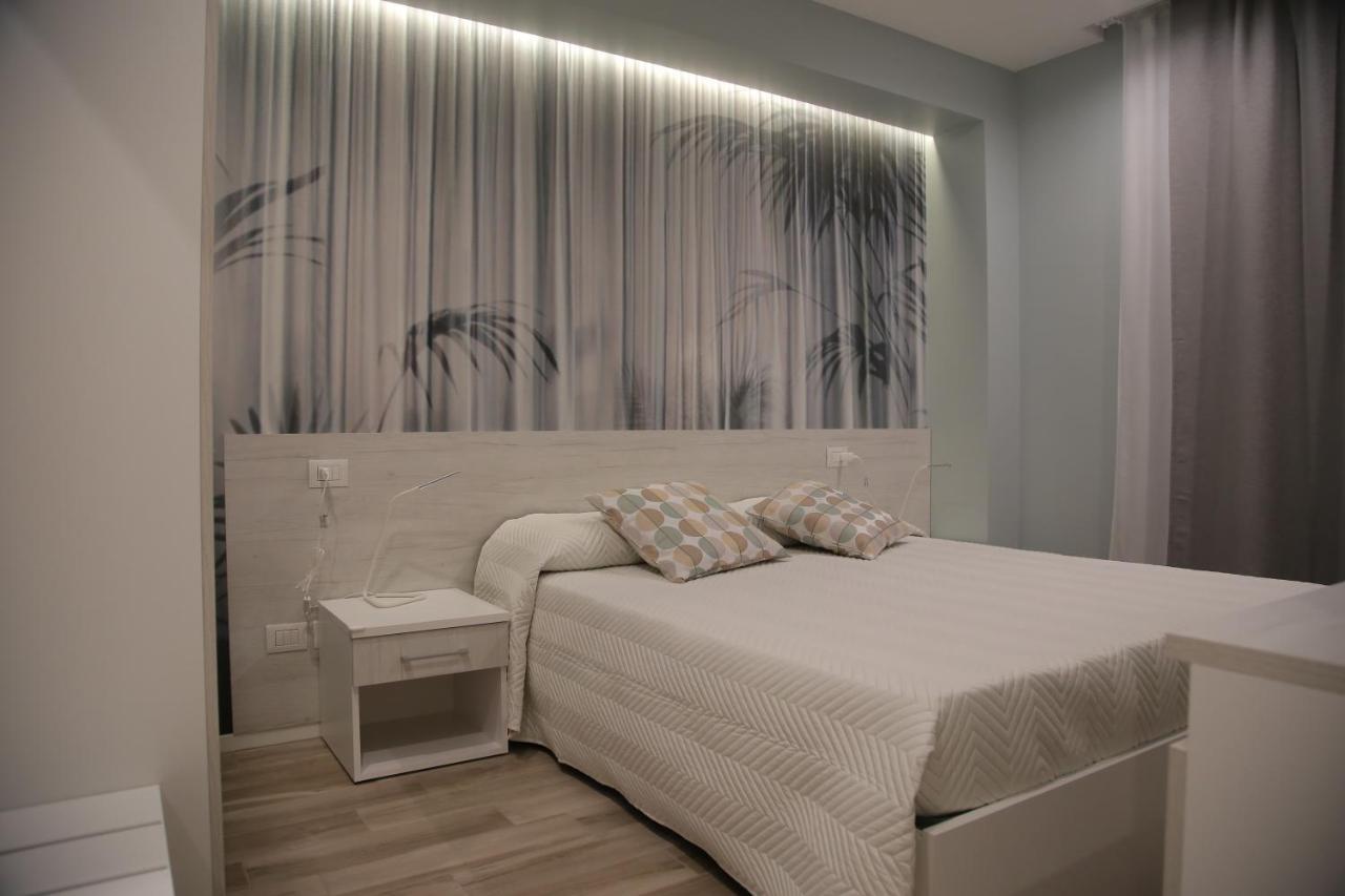 Double Room,1033556486:JPEG