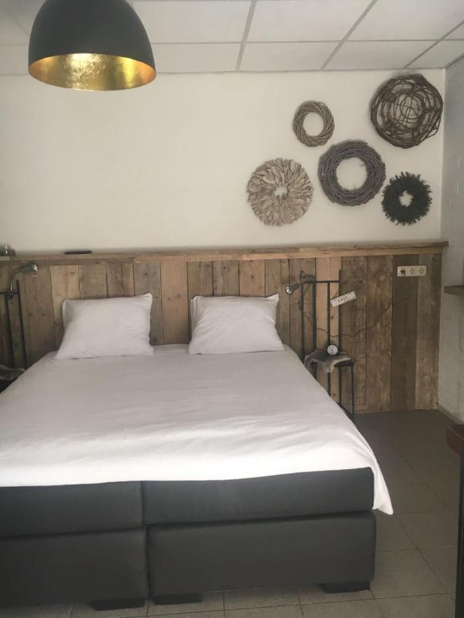 Kamer met Kingsize Bed