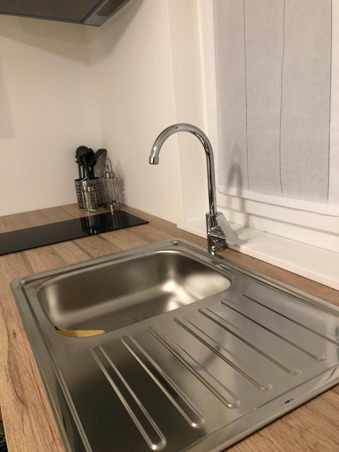 Studio,1034304374:JPEG