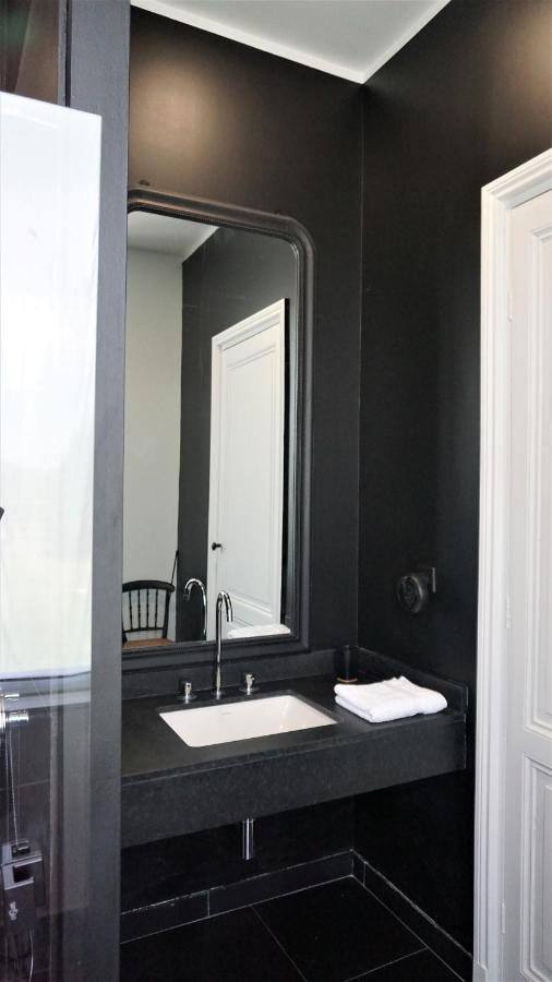Deluxe Room,1588404158:JPEG
