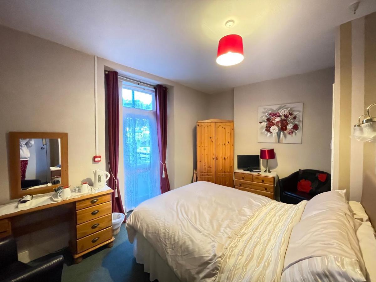 Budget Double Room,1038437659:JPEG