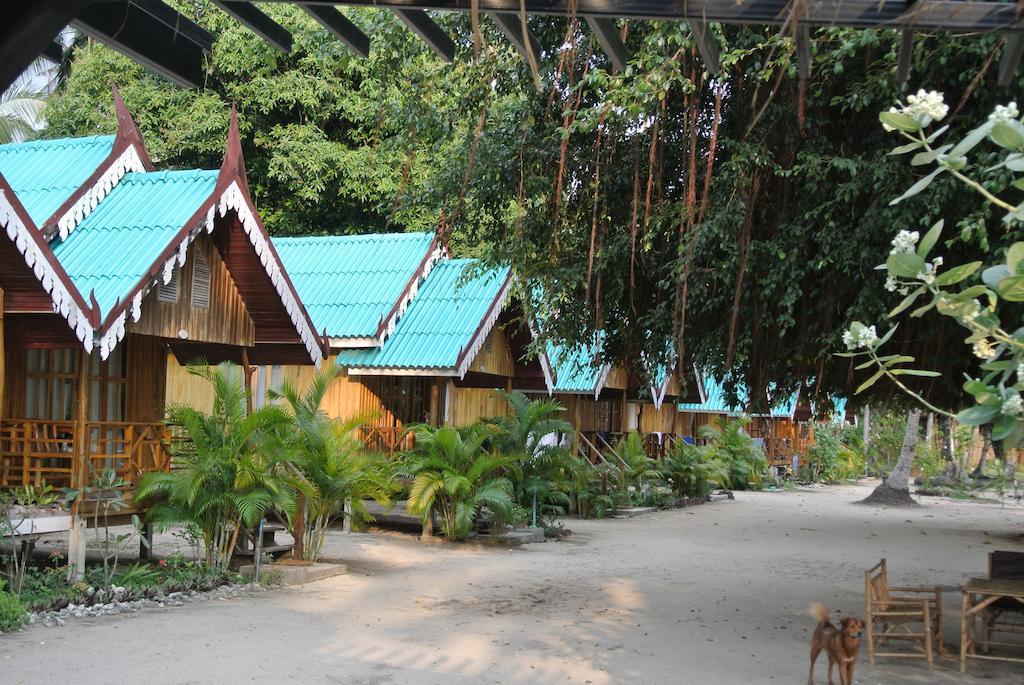Bungalow with Sea View