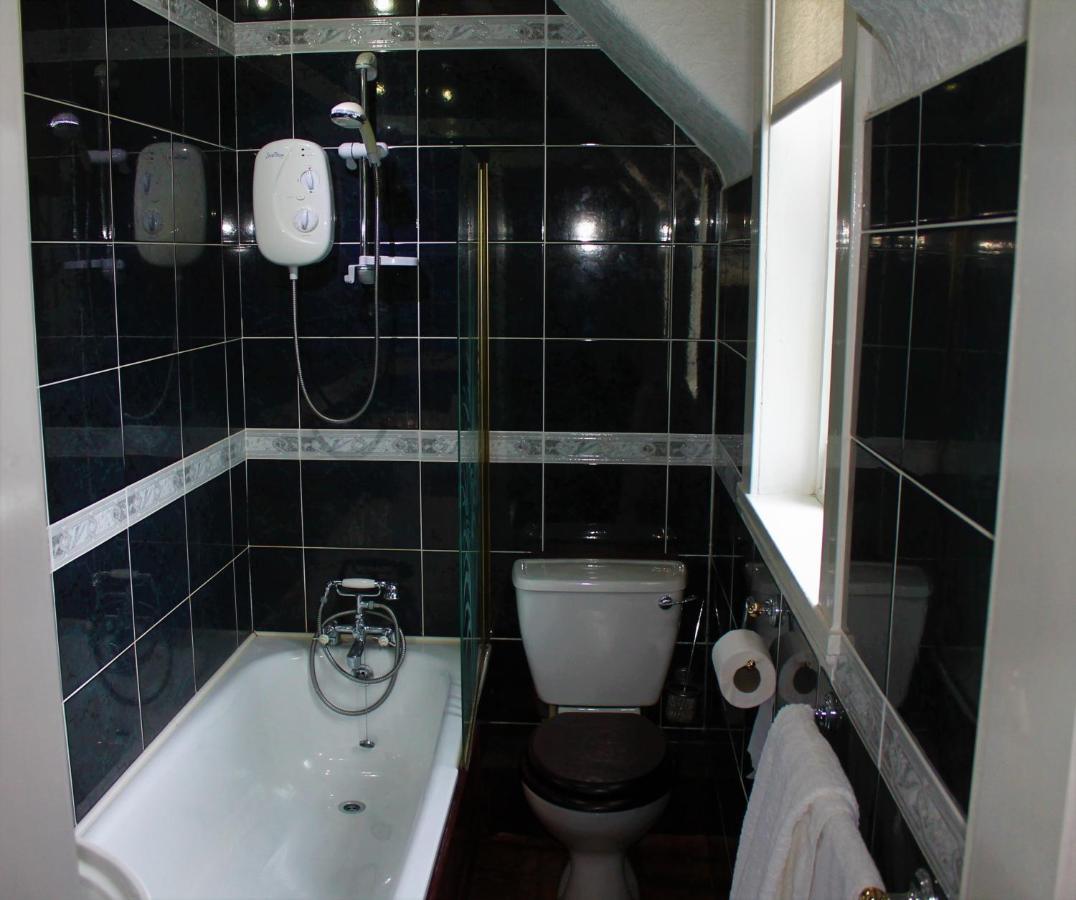 Grote Kamer met 2 Bedden
