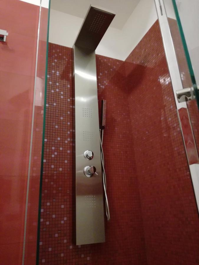Camera Matrimoniale con Bagno Privato