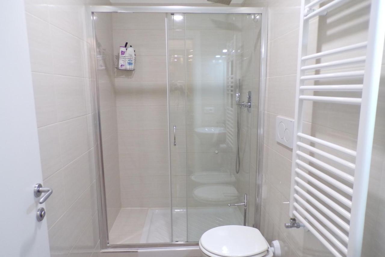 Camera Matrimoniale con Bagno Privato