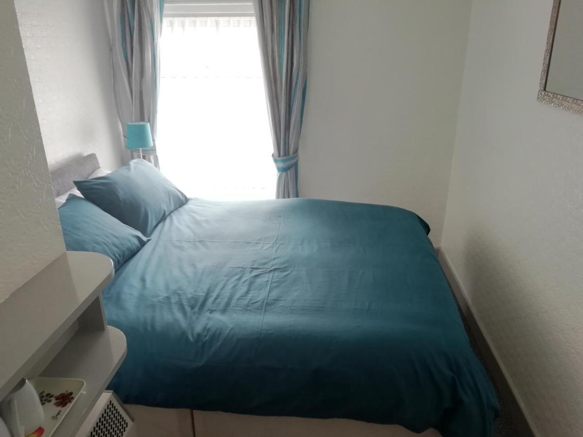 Standard Double Room,1057837468:JPEG