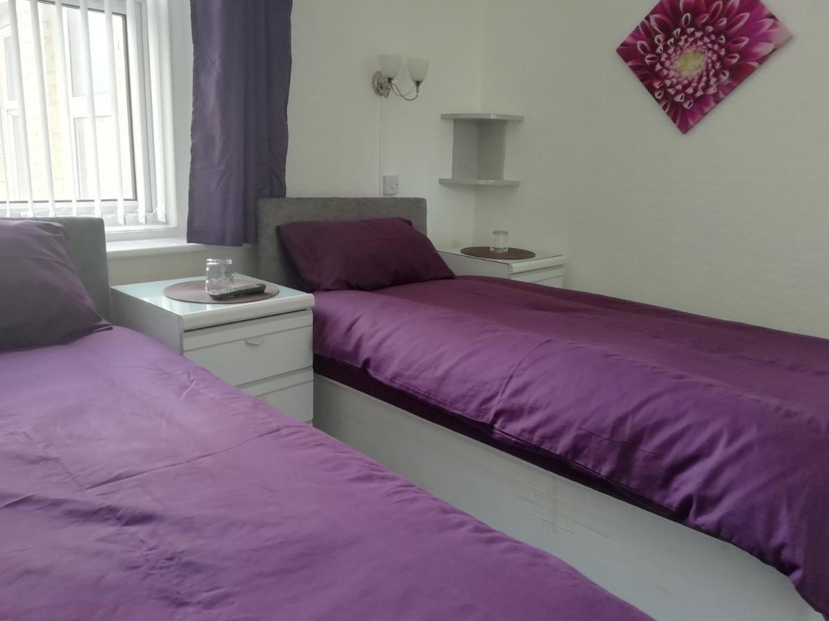 Standard Twin Room,1057841251:JPEG