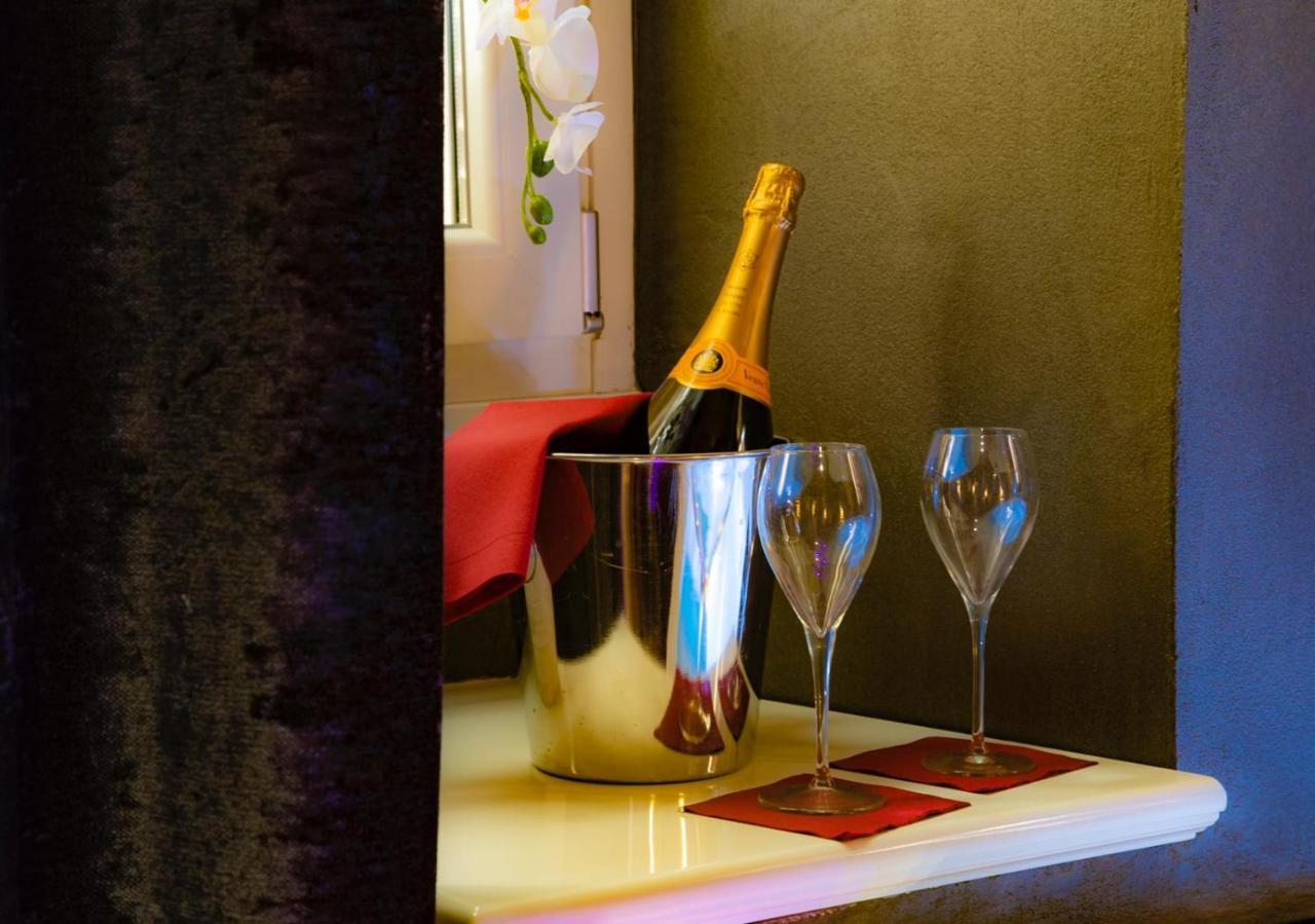 King Suite Spa Bath