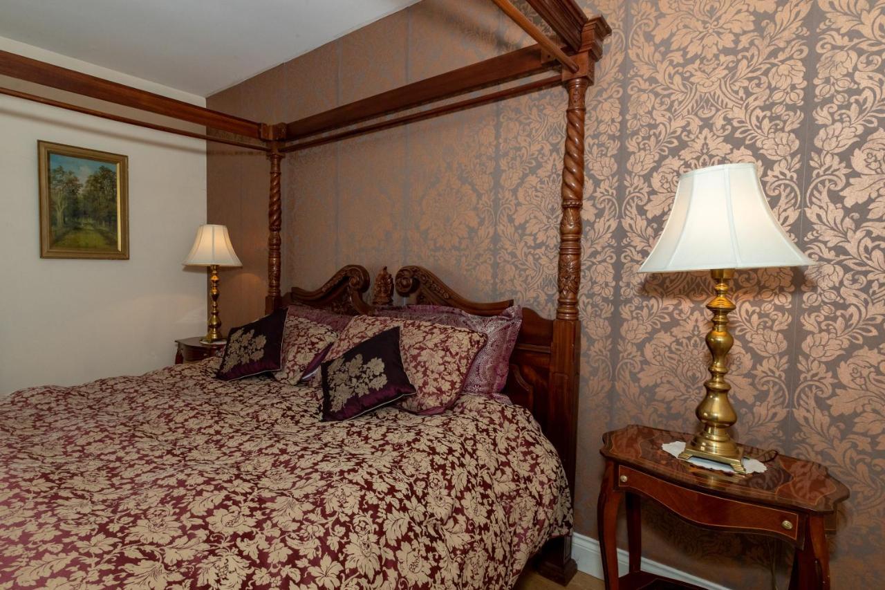 Deluxe Zimmer mit Kingsize-Bett