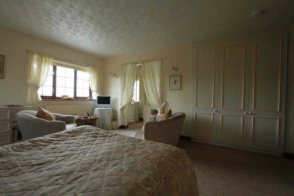 Deluxe Double Room with Bath,109122714:JPEG