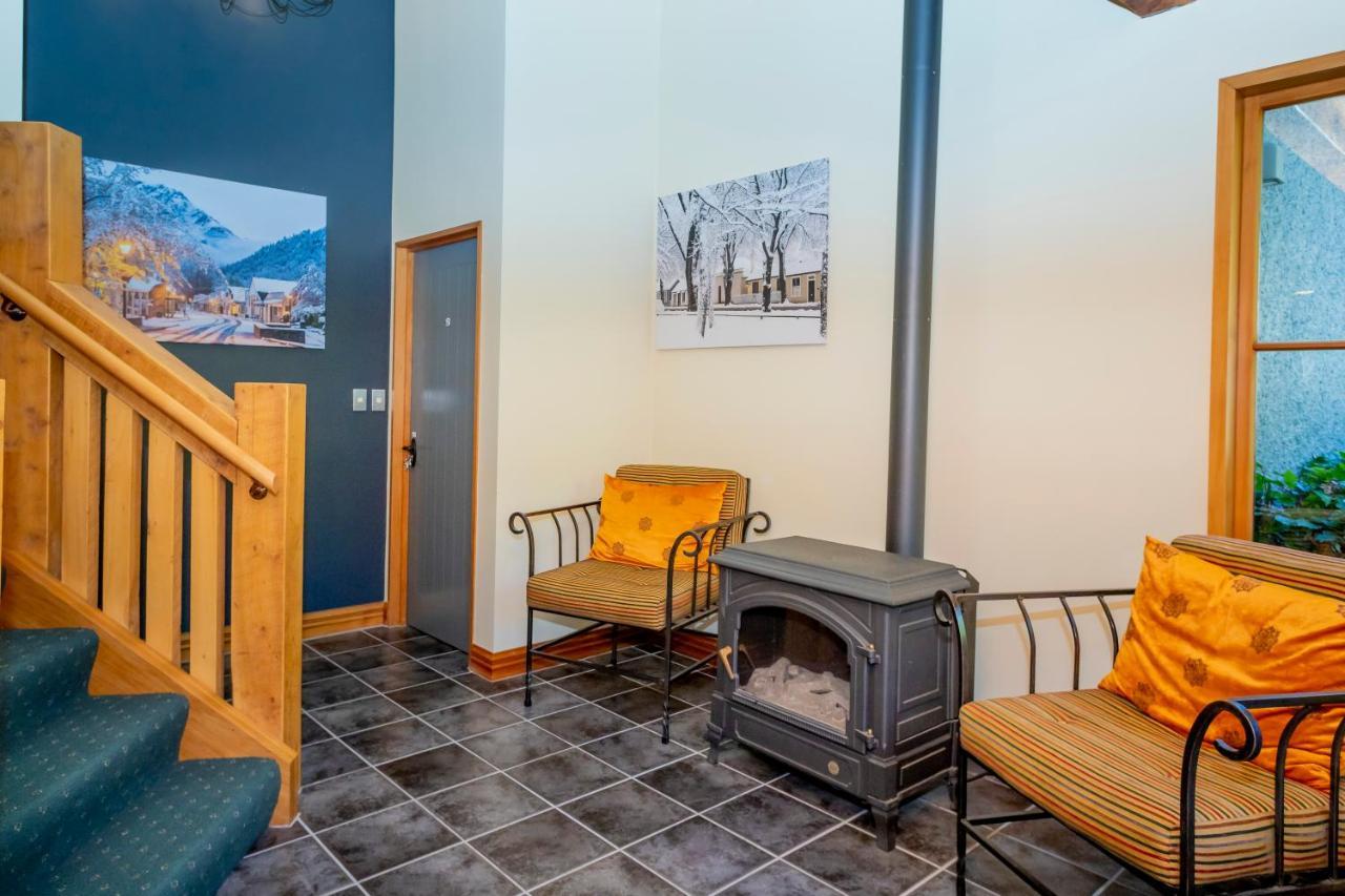 Queenstown Getaway - Deluxe Double Room