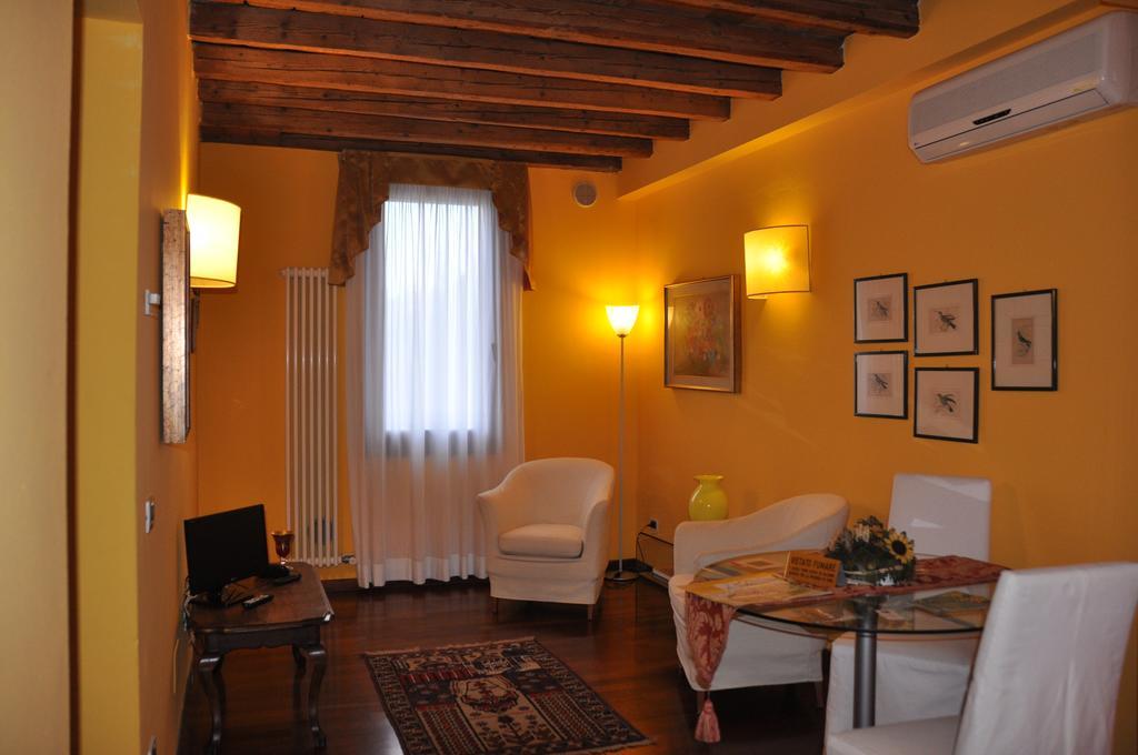 Deluxe Double or Twin Room,109753341:JPEG