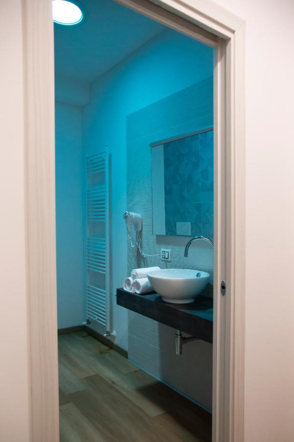 Camera Matrimoniale/Doppia con Letti Singoli con Bagno Privato