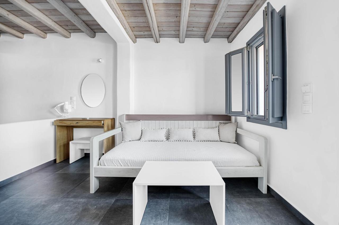 Triple Room with Sea View