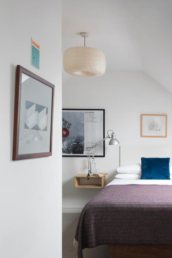 Small Double Room,1372281485:JPEG