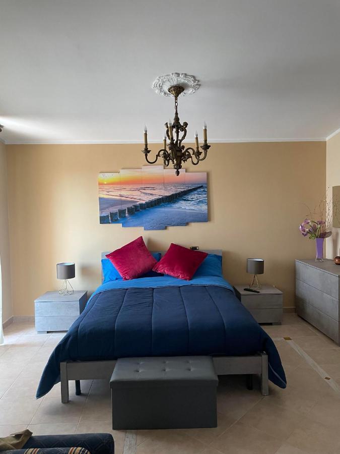 Camera Familiare con Bagno Privato