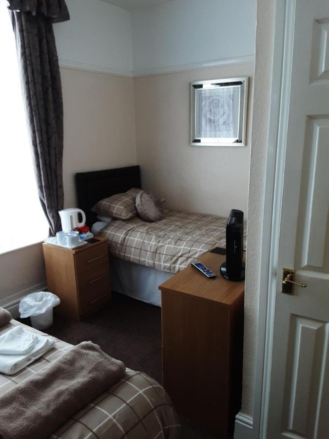 Double or Twin Room,1108896825:JPEG