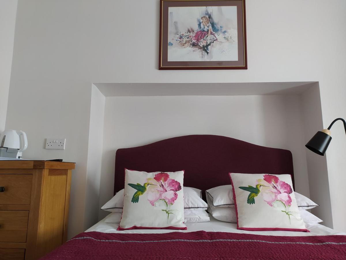 Standard Double Room,1117256379:JPEG