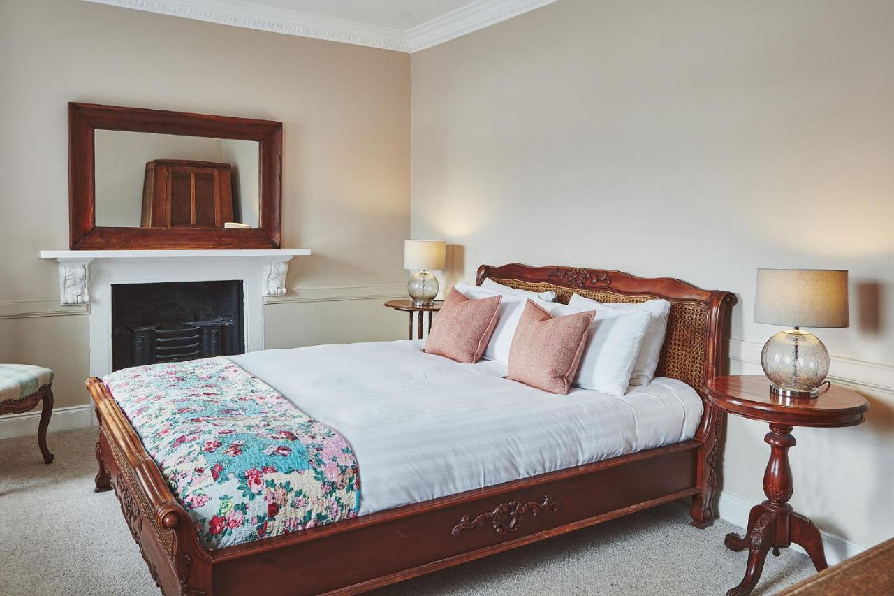 Deluxe King Room,1588183029:JPEG