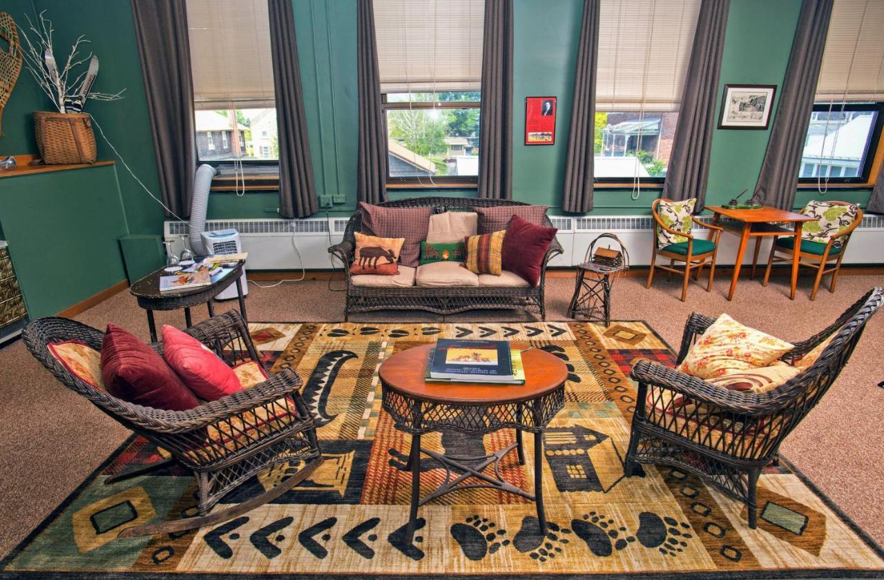 Deluxe Queen Room with Two Queen Beds,1129952085:JPEG