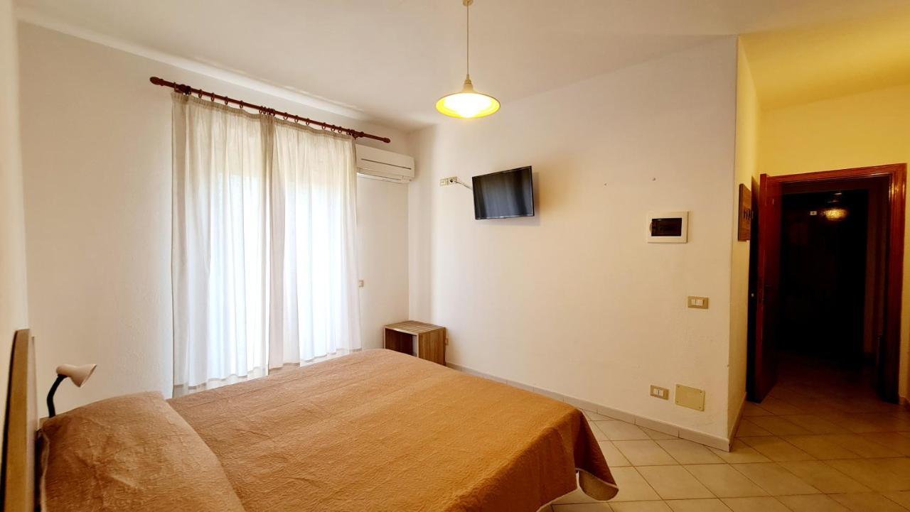 Double or Twin Room,1189528981:JPEG