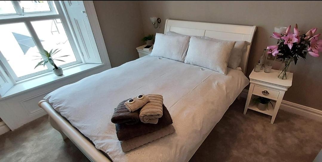 Deluxe Double Room Bath,1144764434:JPEG