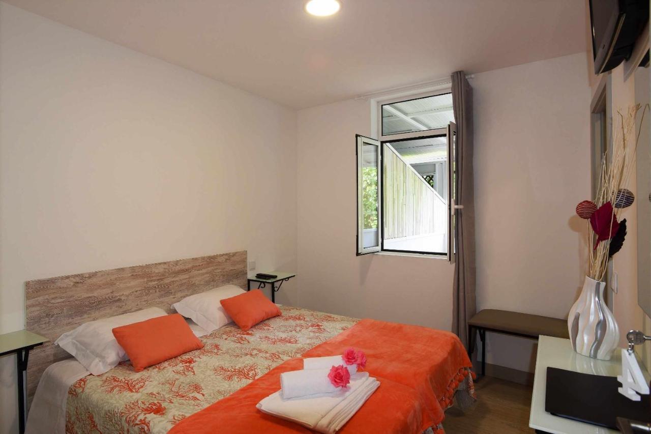 Zweibettzimmer