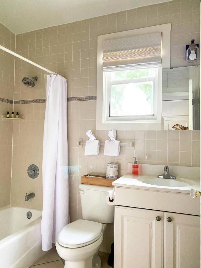 Room 6,1154477961:JPEG