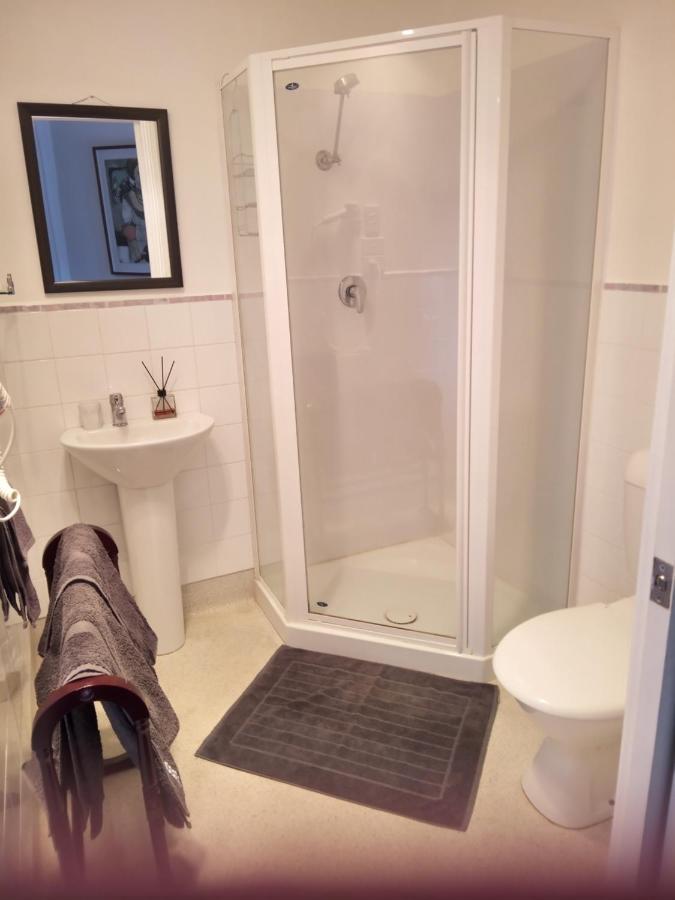 Deluxe Double Room (2 Adults + 1 Child)