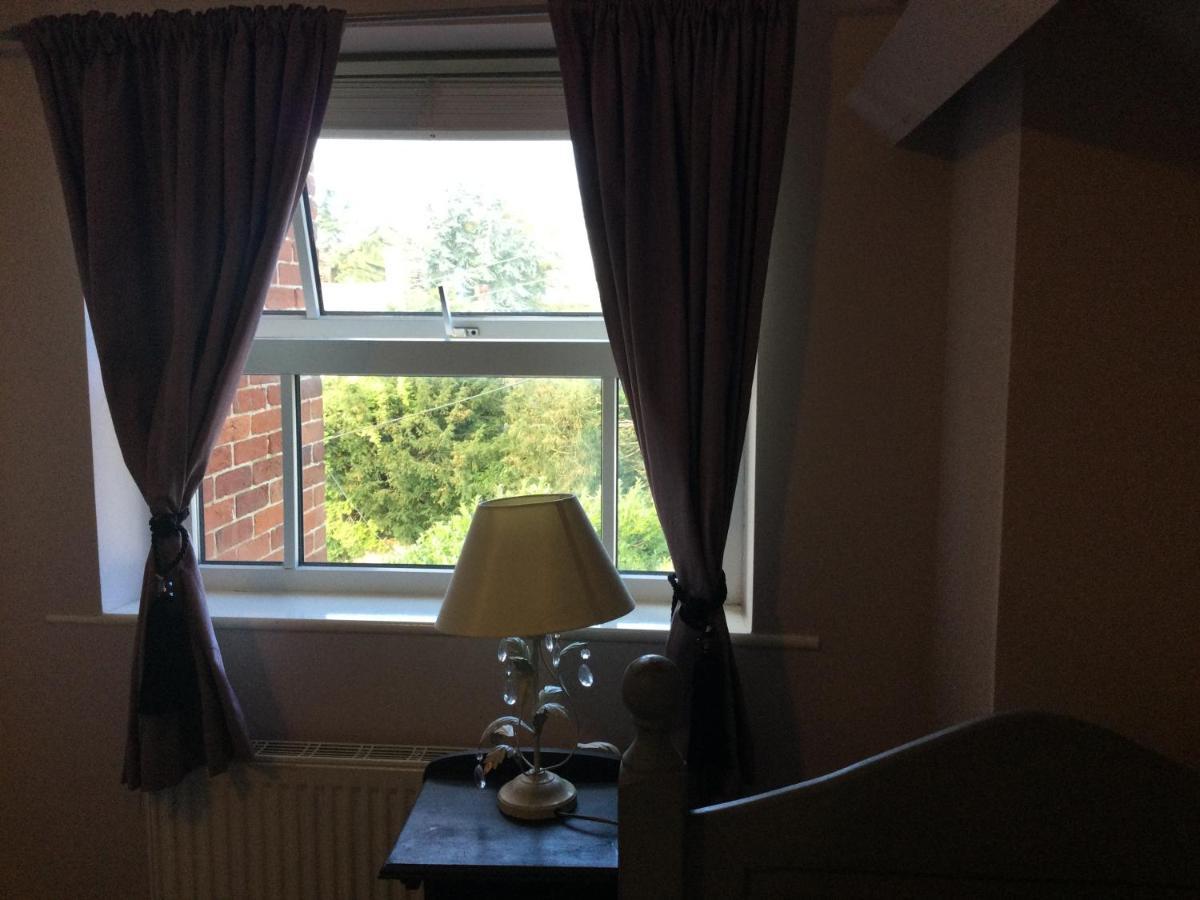 Standard Twin Room with Garden View