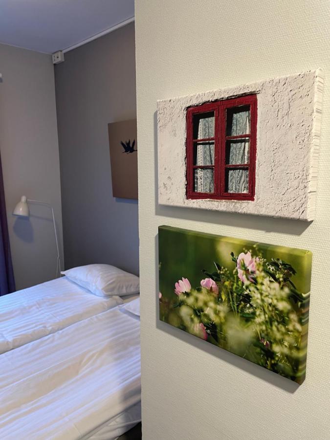 Family Room with Private Bathroom,1174218999:JPEG