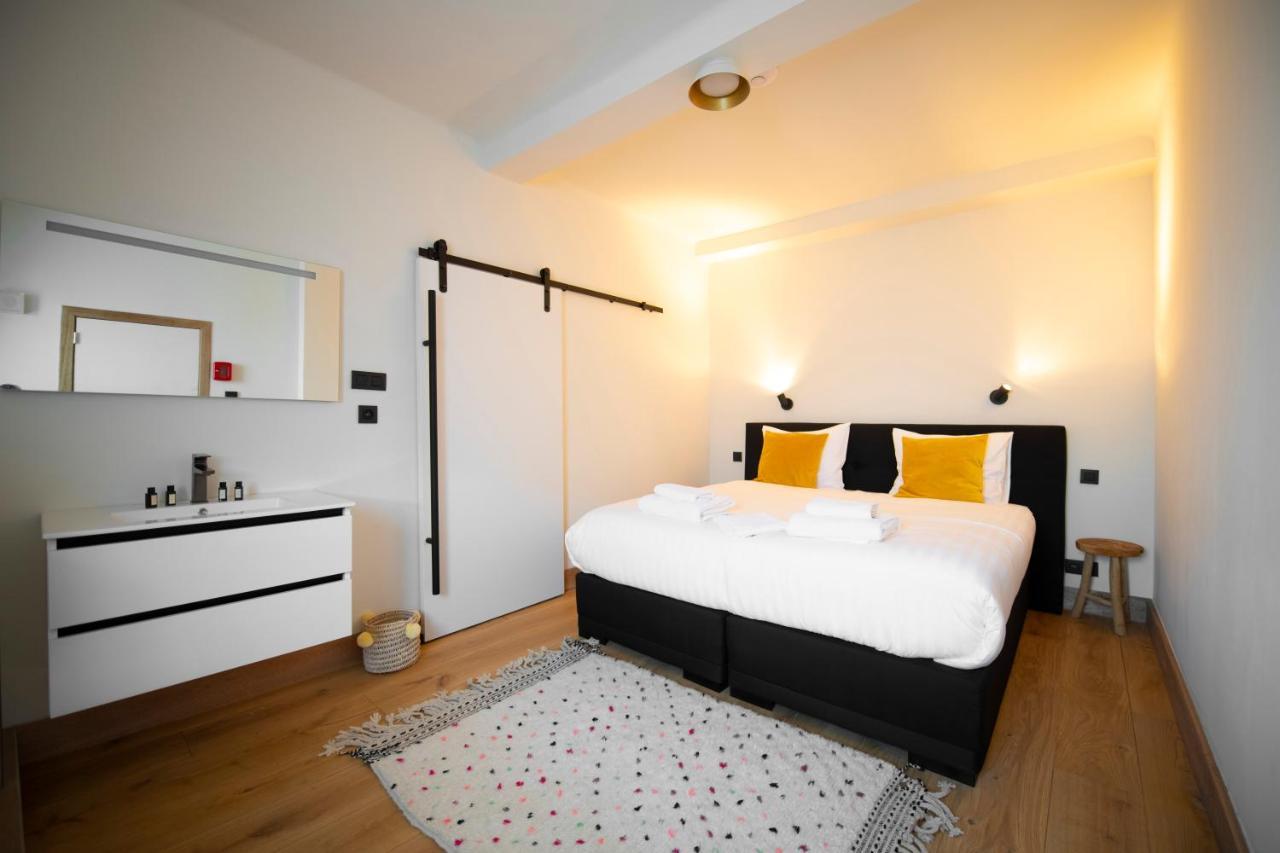 Standard Double Suite