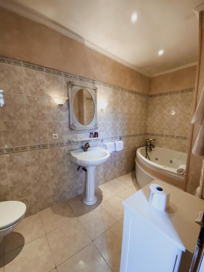 Double or Twin Room Private Bathroom,1240381498:JPEG