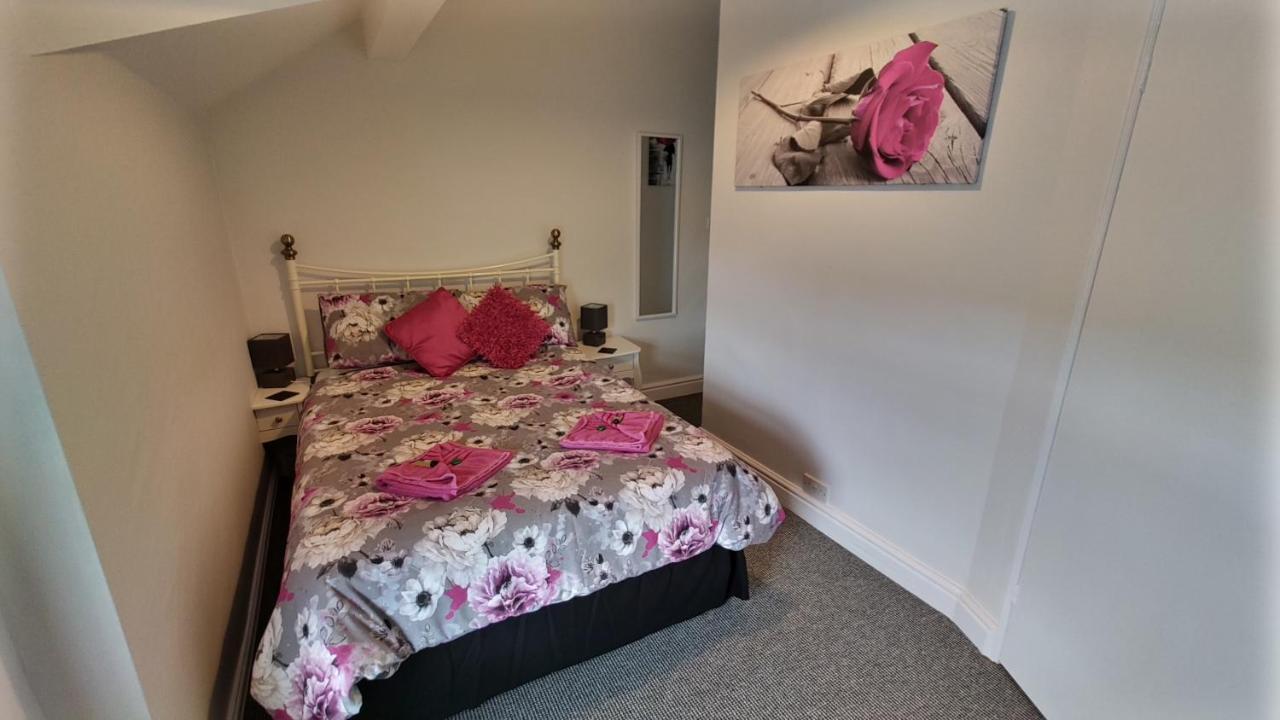 Double Room with En Suite,1184743659:JPEG