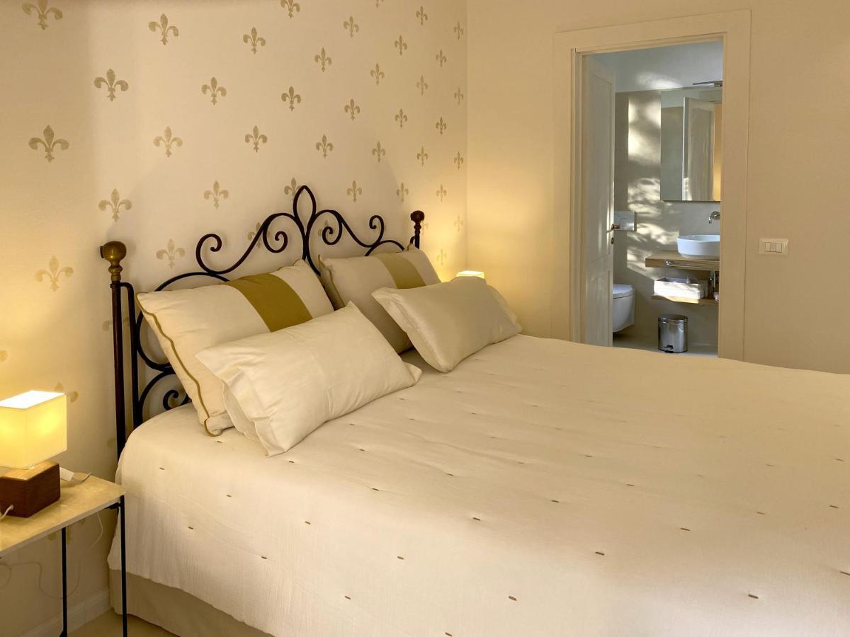 Triple Room with Lake View