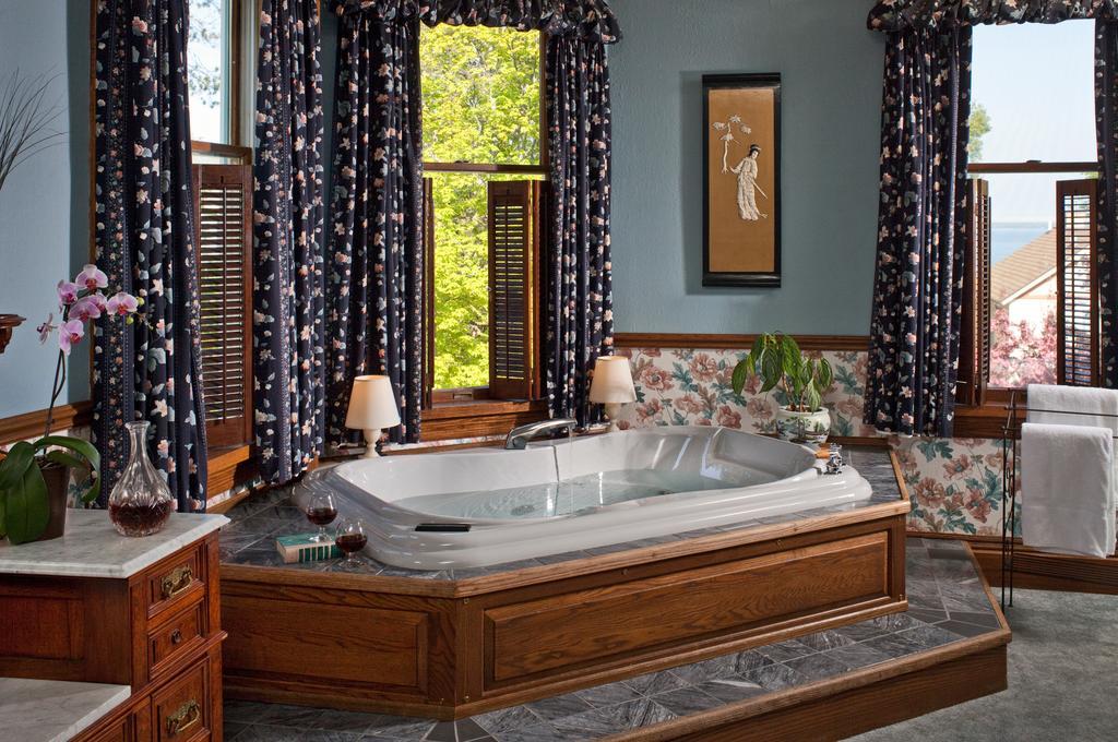 King Room with Spa Bath,654812478:JPEG