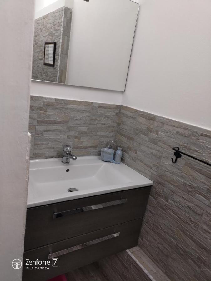 Deluxe Double Room Private Bathroom
