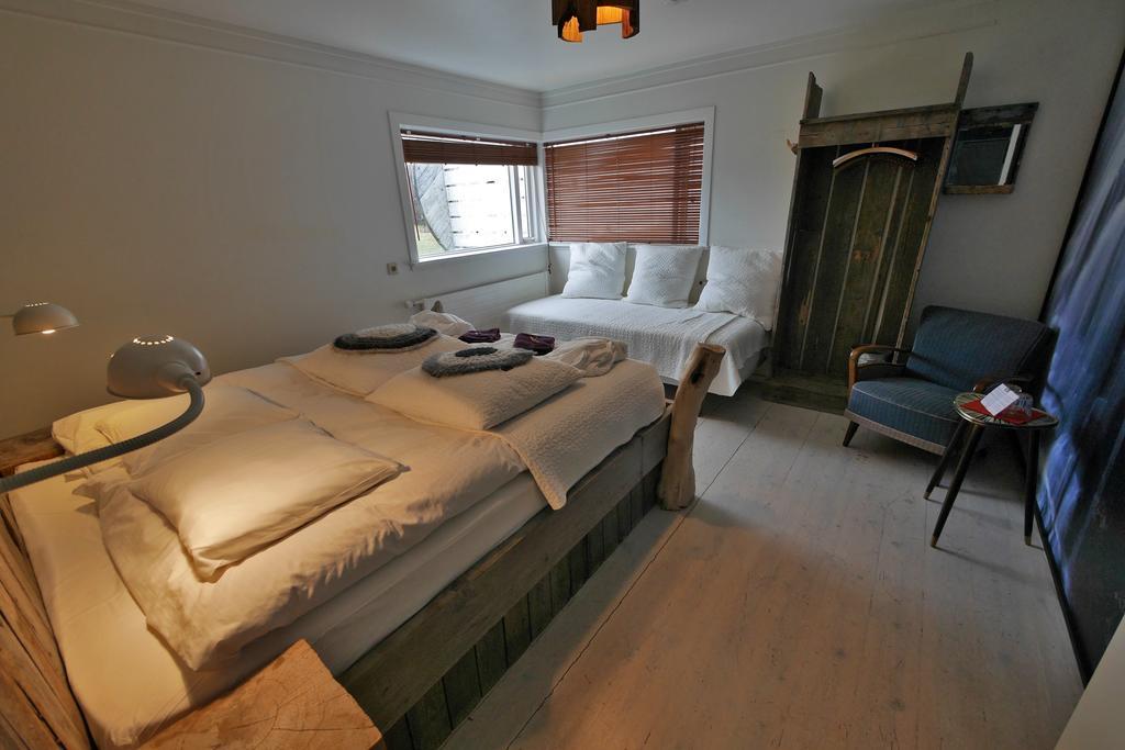 Triple Room with Shared Bathroom