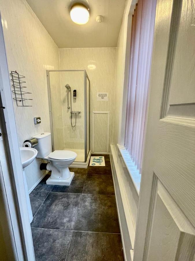 Family Room with Private Bathroom,1255156702:JPEG