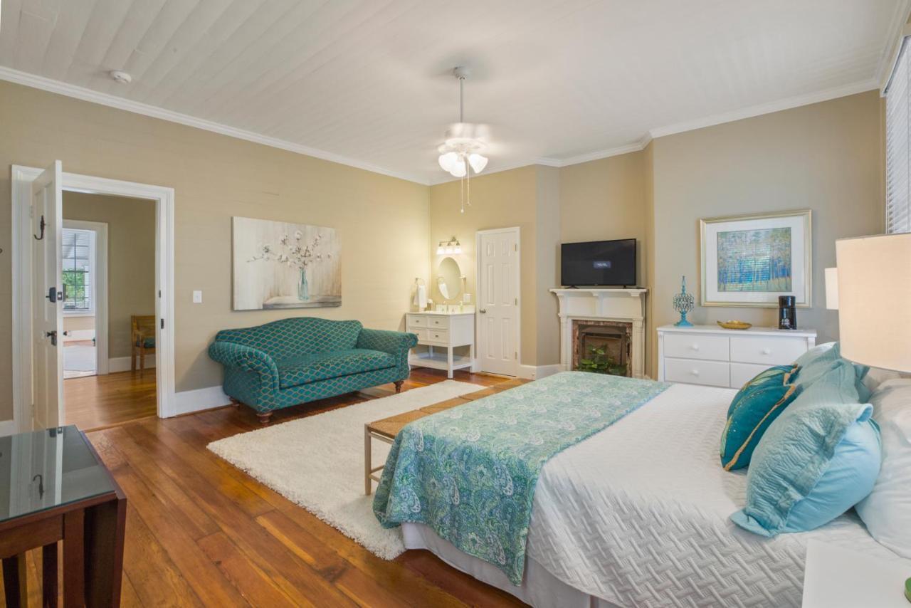 King Room,1267986493:JPEG