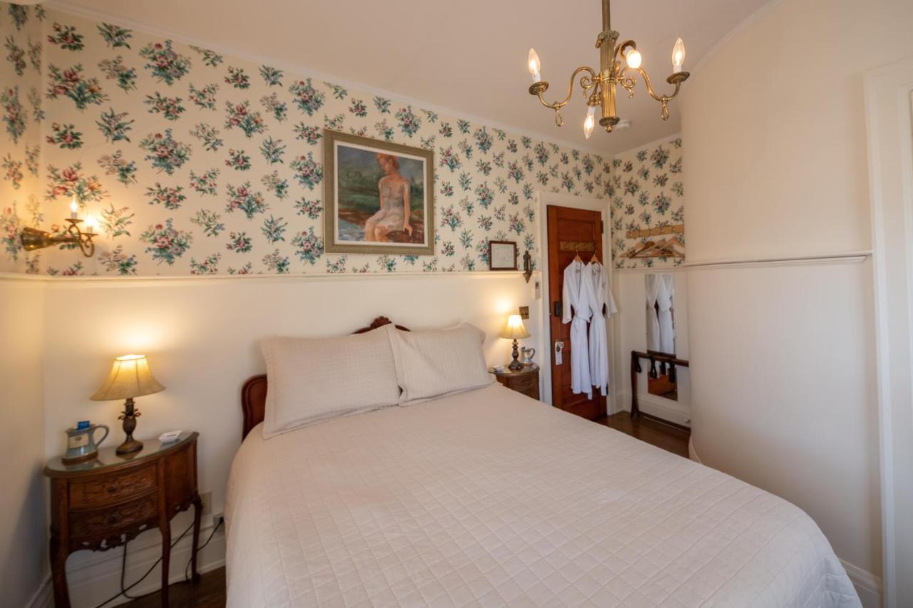 Deluxe Queen Room,1286355241:JPEG