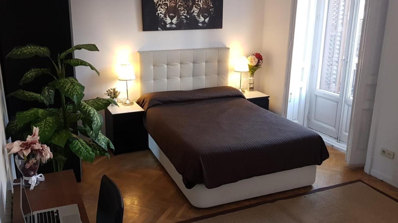 Triple Room,1351346041:JPEG