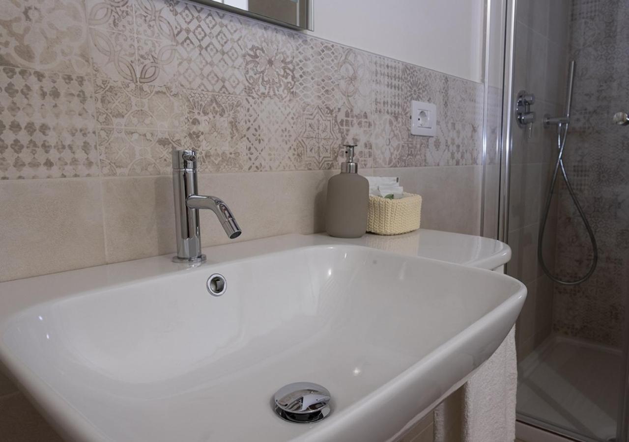 Large Double Room,1294086283:JPEG