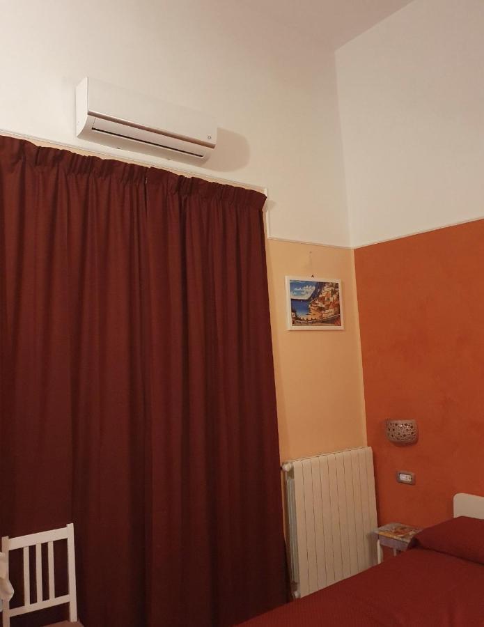 Camera Matrimoniale con Letto Supplementare