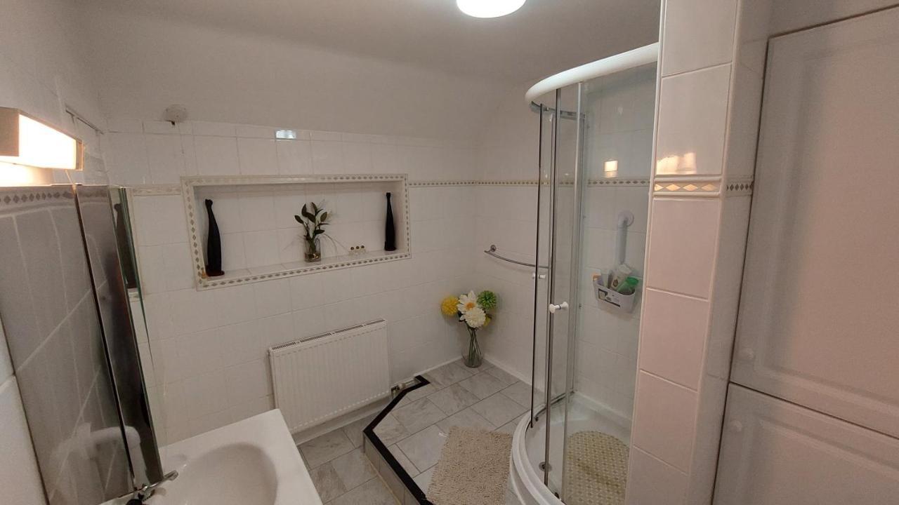 Deluxe Room,1294506517:JPEG