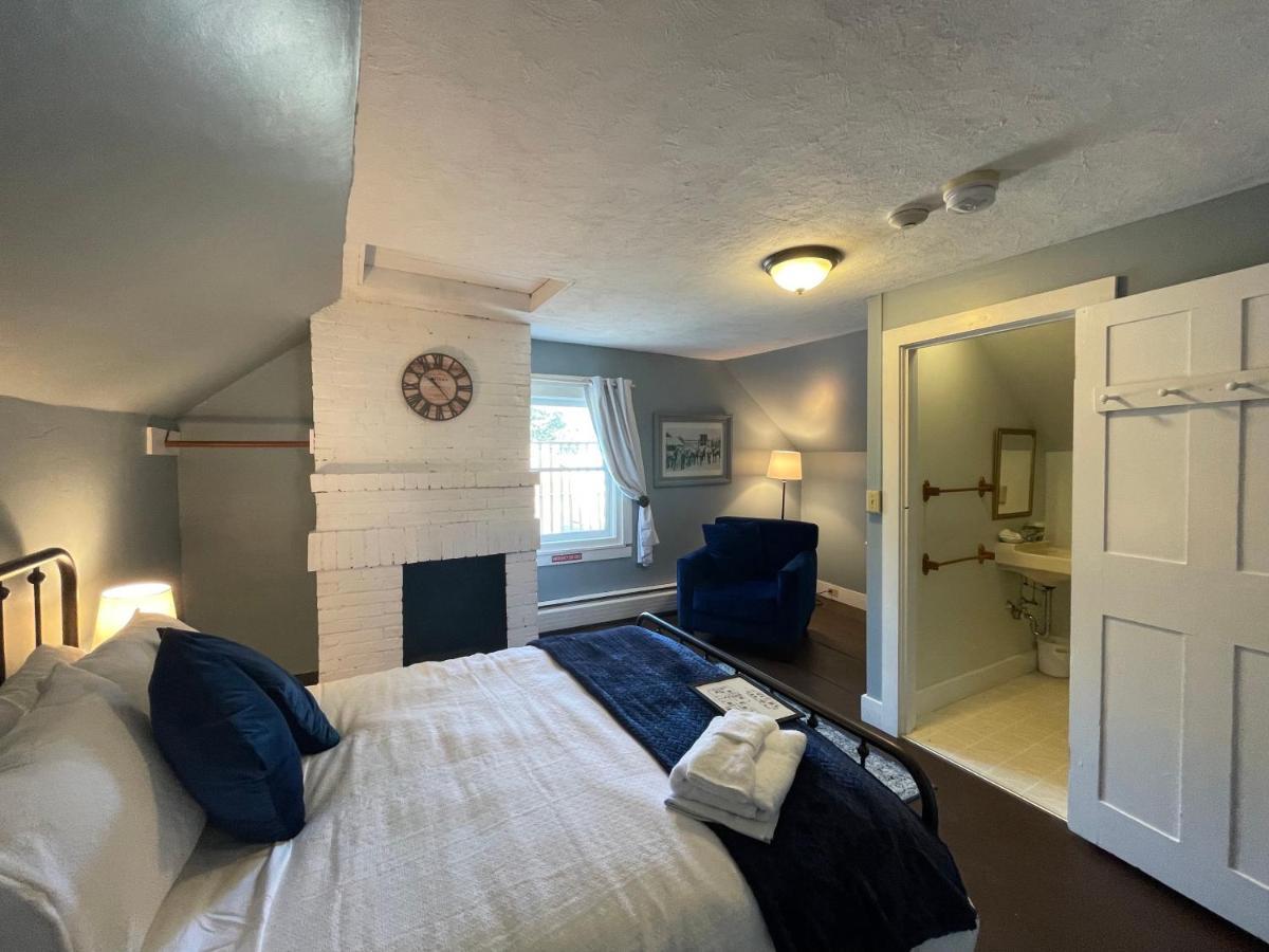 Deluxe Queen Room,1295703844:JPEG